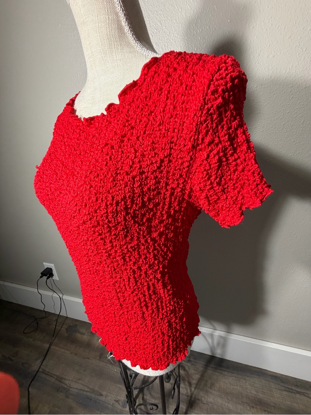 Cyrus Red Popcorn-Texture Short Sleeve Tee